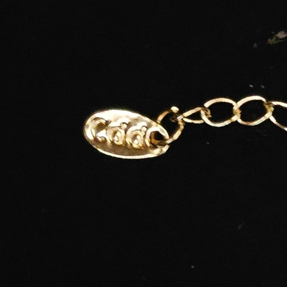 NIB Gold plated five petal green flowers double sided bracelet - Picture 3 of 4